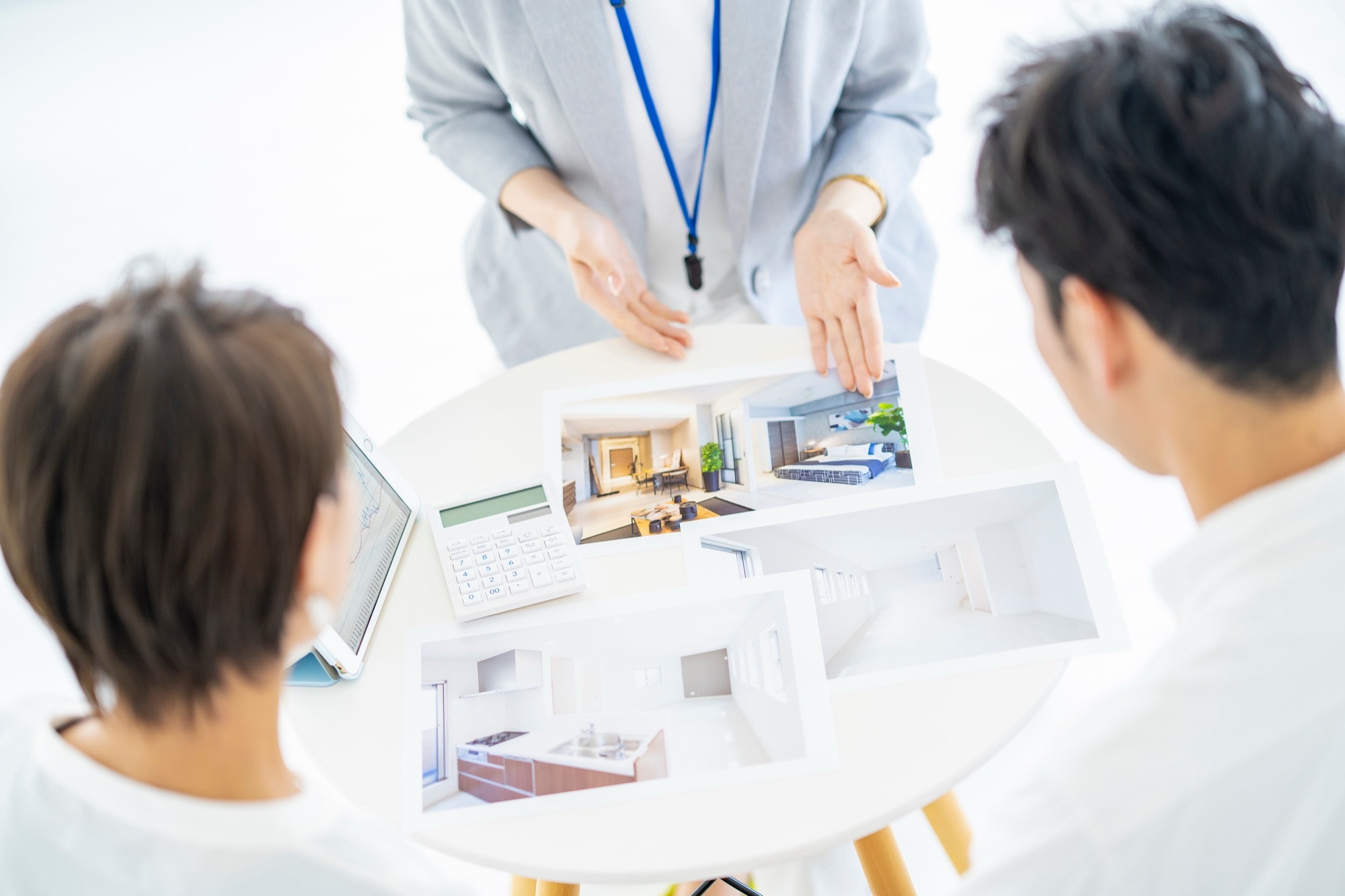 住宅の打ち合わせをするイメージ図